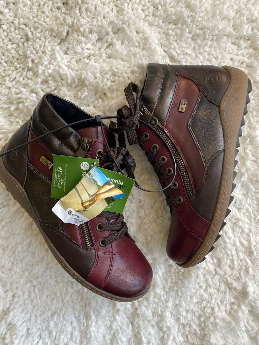 Remonte Men's Burgundy and Dark Brown Leather Chukka Boots with Side Zip